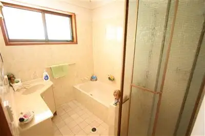 Fifth view of Homely semi-detached listing, 2/1A Manly Dr, Robina QLD 4226