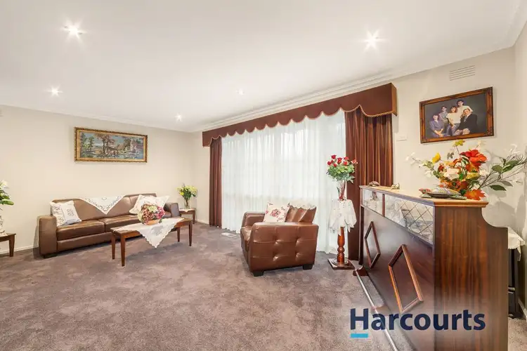 Second view of Homely house listing, 7 Swan Court, Wantirna VIC 3152