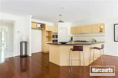 Fifth view of Homely house listing, 30 Kuranda Crescent, Berwick VIC 3806