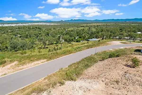 45 Deedes Crescent, Bushland Beach QLD 4818