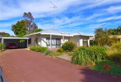 151 Lake Street, Edenhope VIC 3318