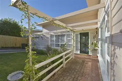 8 Delta Avenue, Taroona TAS 7053