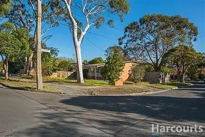 Second view of Homely house listing, 5 Illuka Crescent, Mount Waverley VIC 3149