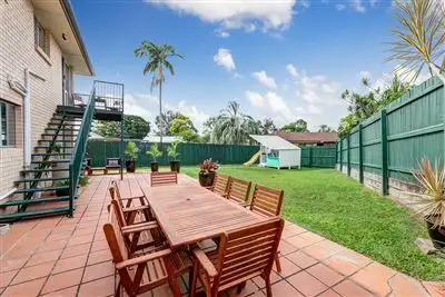 6 Trephina Close, Riverhills QLD 4074