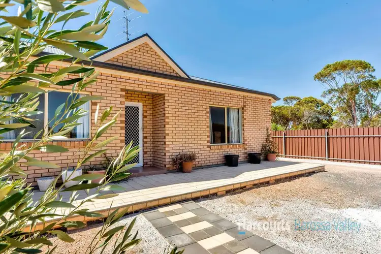 6 Godley Street, Blanchetown SA 5357