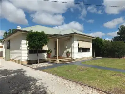 222 Woods Street, Donald VIC 3480