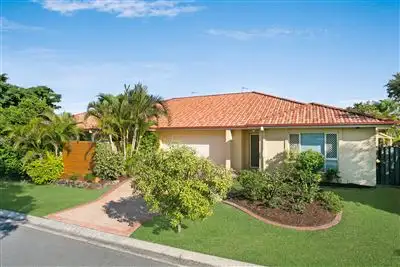 Main view of Homely unit listing, 2/15 Leopardwood Circuit, Robina QLD 4226