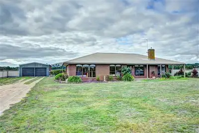 81 Sharpes Road, Miners Rest VIC 3352