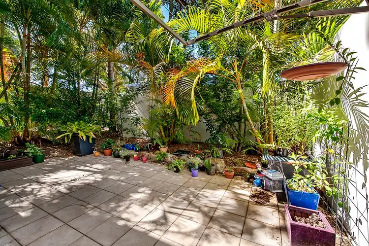 13/13-23 Bright Avenue, Labrador QLD 4215