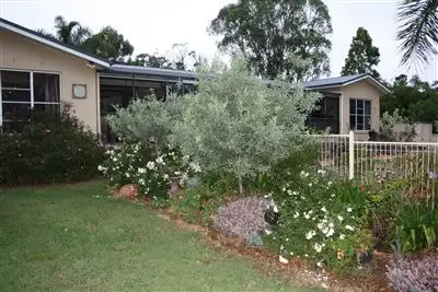 13833 New England Highway, Cambooya QLD 4358