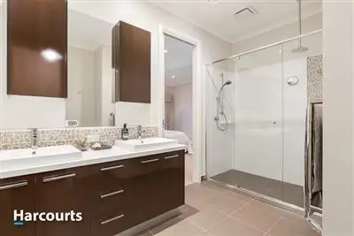 Fifth view of Homely house listing, 3 Siandra Place, Berwick VIC 3806