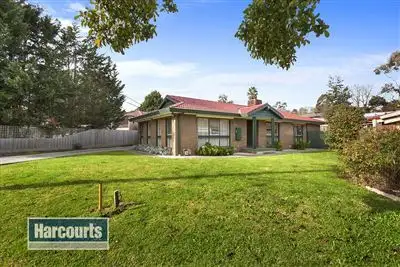 26 McDermott Avenue, Mooroolbark VIC 3138