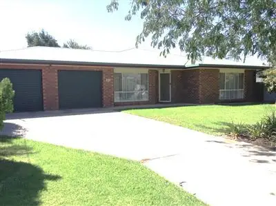 425 Macauley Street, Hay NSW 2711