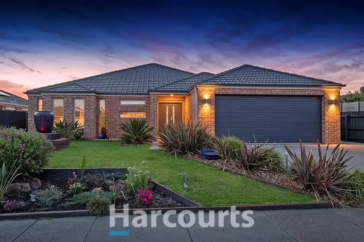 4 Kingfisher Court, Pakenham VIC 3810