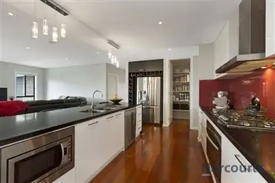 Fourth view of Homely house listing, 14 Huntingfield Drive, Warragul VIC 3820