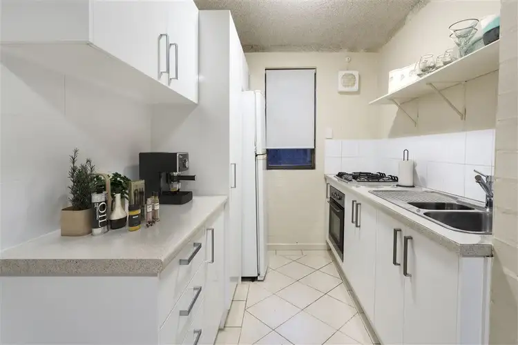 2/15 Kelvin Street, Maylands WA 6051