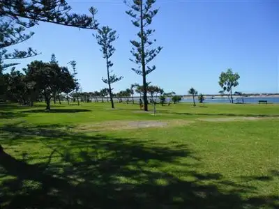 Fifth view of Homely unit listing, 4/19 Huth Street, Labrador QLD 4215