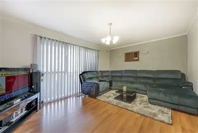 Fifth view of Homely house listing, 9 Pinnacle Court, Lalor VIC 3075