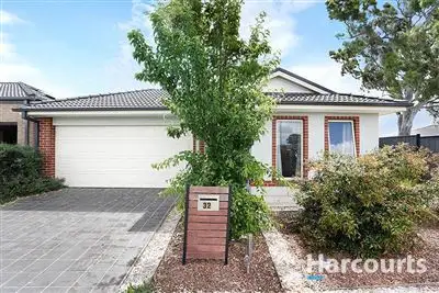 32 Blaimore Way, Mernda VIC 3754