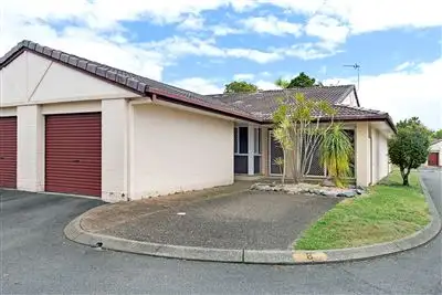 Seventh view of Homely semi-detached listing, 8/128 Benowa Road, Southport QLD 4215