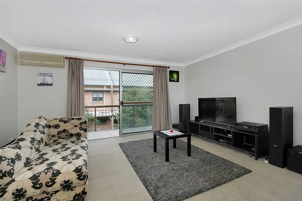 Main view of Homely unit listing, 11/32 Gordon Street, Milton QLD 4064