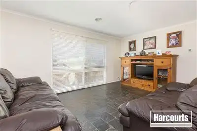 Fifth view of Homely house listing, 10 Pioneer Court, Berwick VIC 3806