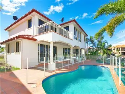 37 The Peninsula, Sovereign Islands QLD 4216