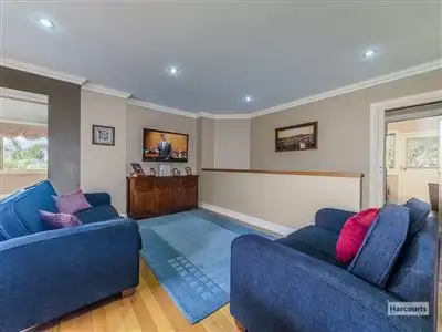 Fifth view of Homely house listing, 4 Cypress Court, Drouin VIC 3818