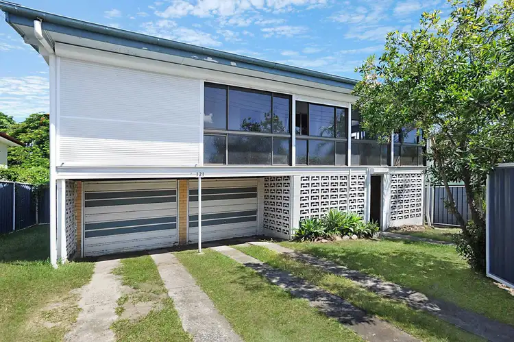 121 Ferny Way, Ferny Hills QLD 4055