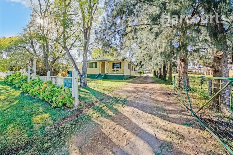 122 Racecourse Avenue, Menangle Park NSW 2563