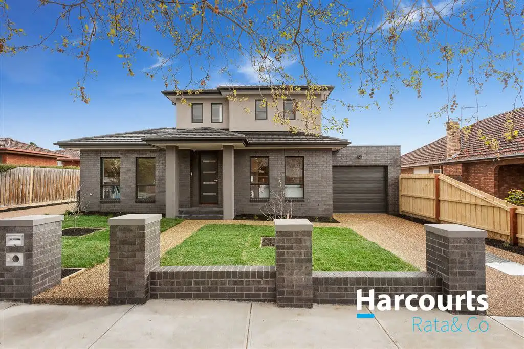 Main view of Homely townhouse listing, 1/100 Rathcown Road, Reservoir VIC 3073