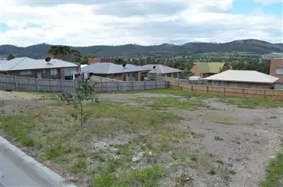 10 Emmaline Court, Rokeby TAS 7019