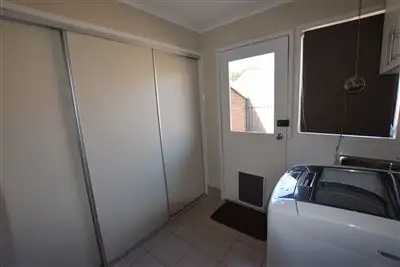 Sixth view of Homely house listing, 21 Wentworth Court, Lavington NSW 2641