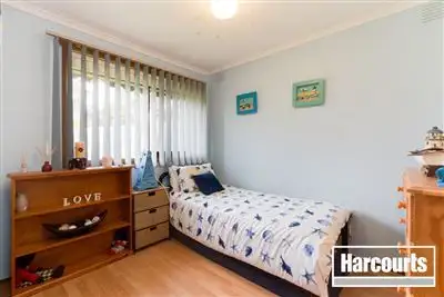 Seventh view of Homely house listing, 8 Phillip Court, Cranbourne North VIC 3977