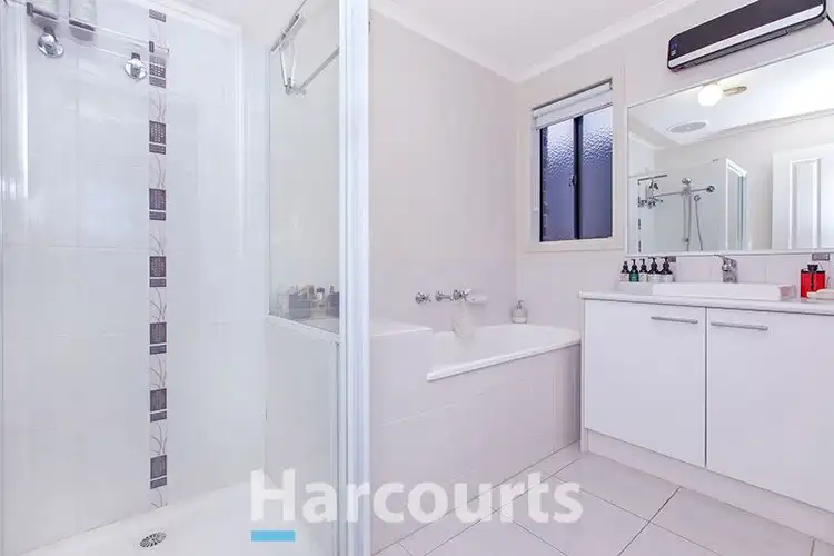 Fifth view of Homely house listing, 4 Redcherry Court, Pakenham VIC 3810