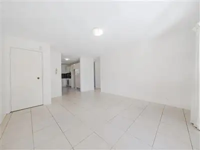 1/65 Raby Road, Coorparoo QLD 4151