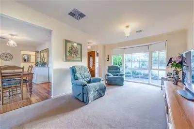 Second view of Homely house listing, 8 Silvan Court, Rowville VIC 3178