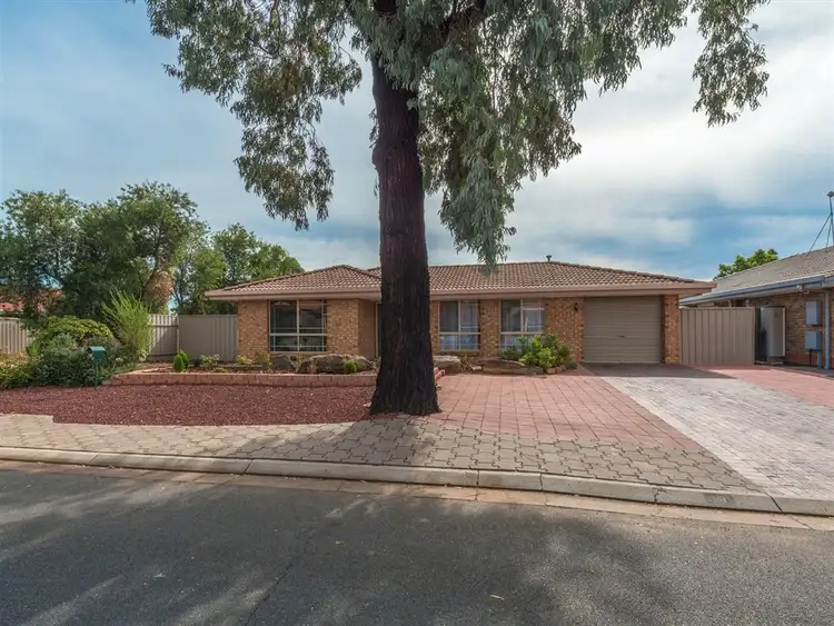 18 Badcoe Street, Pooraka SA 5095