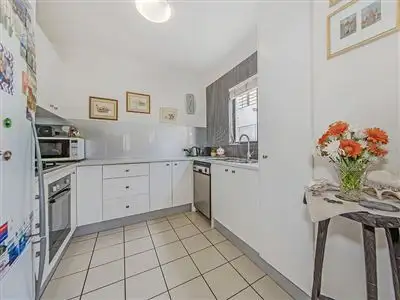 Fourth view of Homely unit listing, 4/11-15 Kitchener Street, Coorparoo QLD 4151