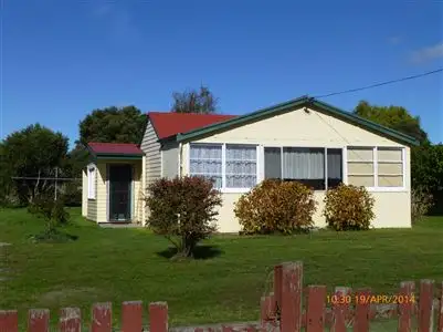 235 Flinders Street, Beauty Point TAS