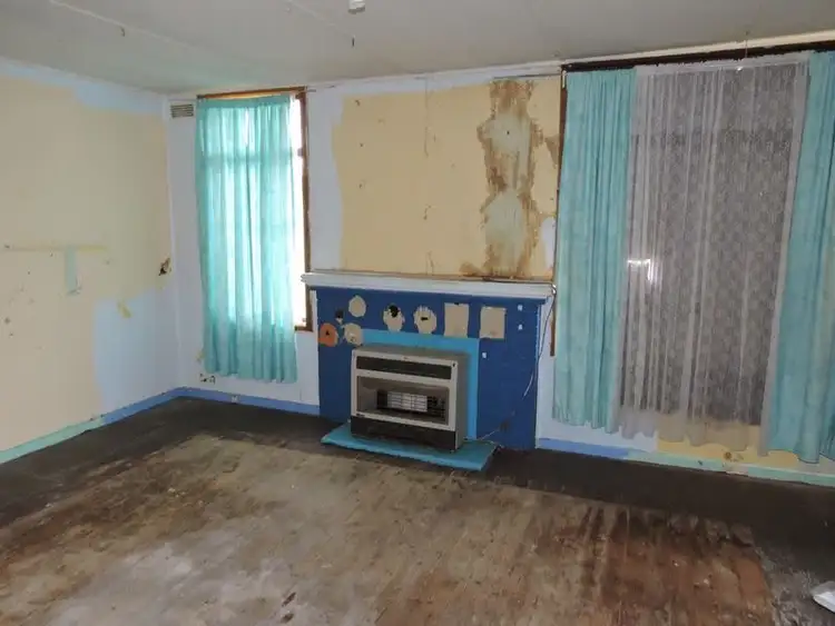 Second view of Homely house listing, 7 Steven Crescent, Ararat VIC 3377