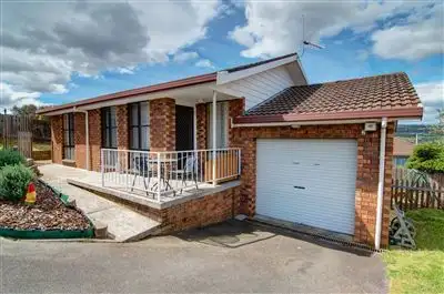 2/21 Montgomery Court, Norwood TAS 7250