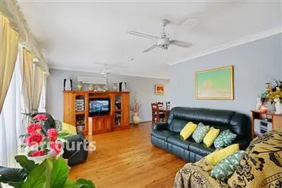 Second view of Homely house listing, 8 Amur Place, Kearns NSW 2558