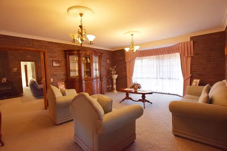 Sixth view of Homely house listing, 2 Waratah Drive, Wangaratta VIC 3677