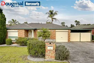 53 Larapinta Crescent, St Helens Park NSW 2560