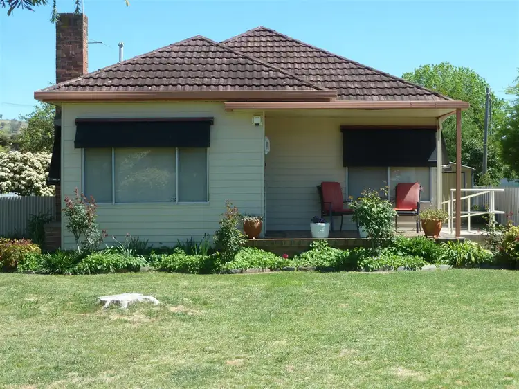 7 Margaret Street, Cootamundra NSW 2590