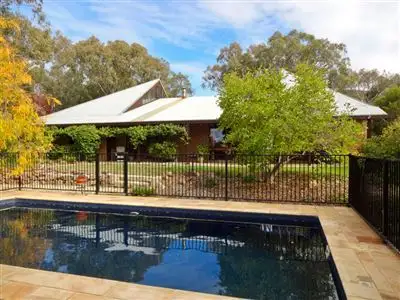 20 Omar Close, Glenrowan VIC 3675