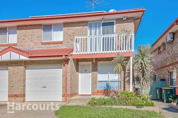 8/8 Wickfield Circuit, Ambarvale NSW 2560