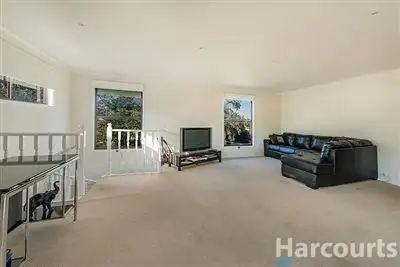 Fifth view of Homely house listing, 10 Elisdon Drive, Seaford VIC 3198