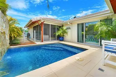 13 Scoter Avenue, Paradise Point QLD 4216